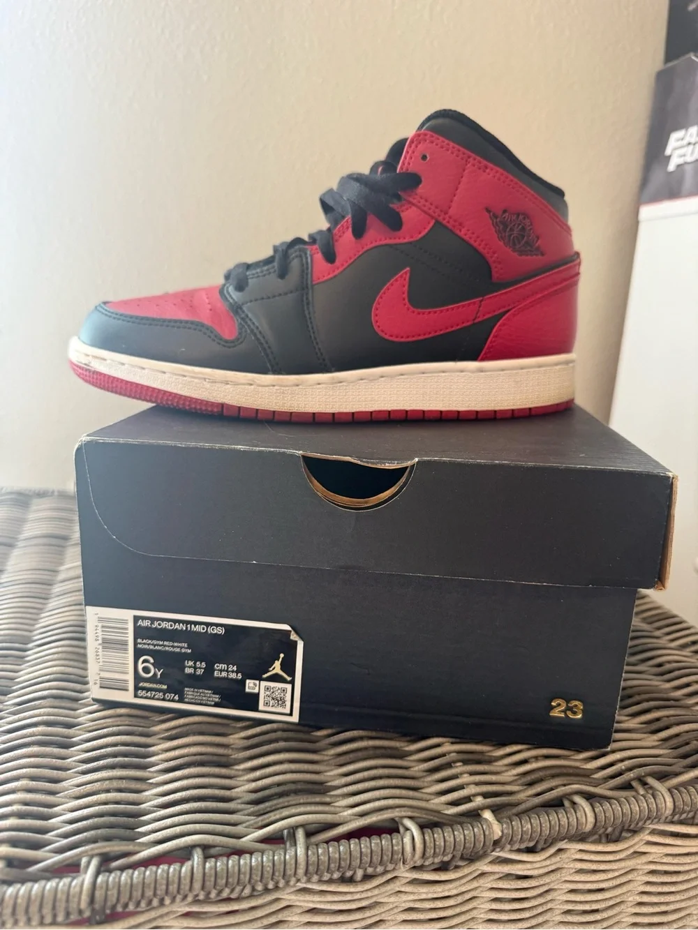 Air Jordan Mid 1 - 7W or 6Y